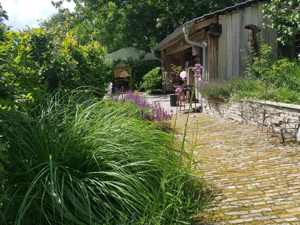 Theetuin Onder De Pannen Bed and Breakfast Lekkerkerk Eksteriør billede